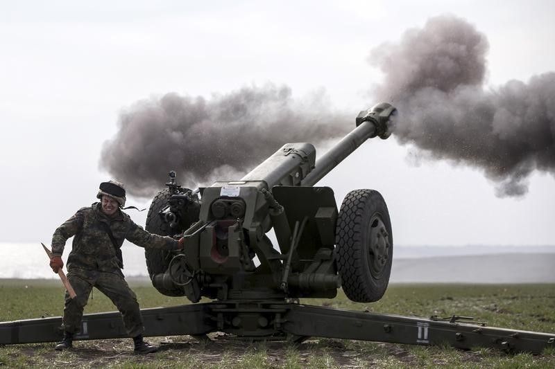 Six Ukrainian Soldiers Killed In Artillery And Land Mine Blasts Sunday ...