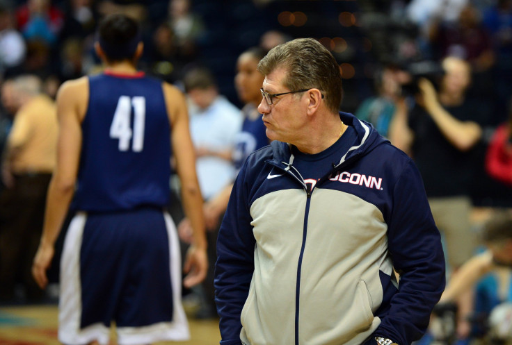 Geno Auriemma Connecticut 2015