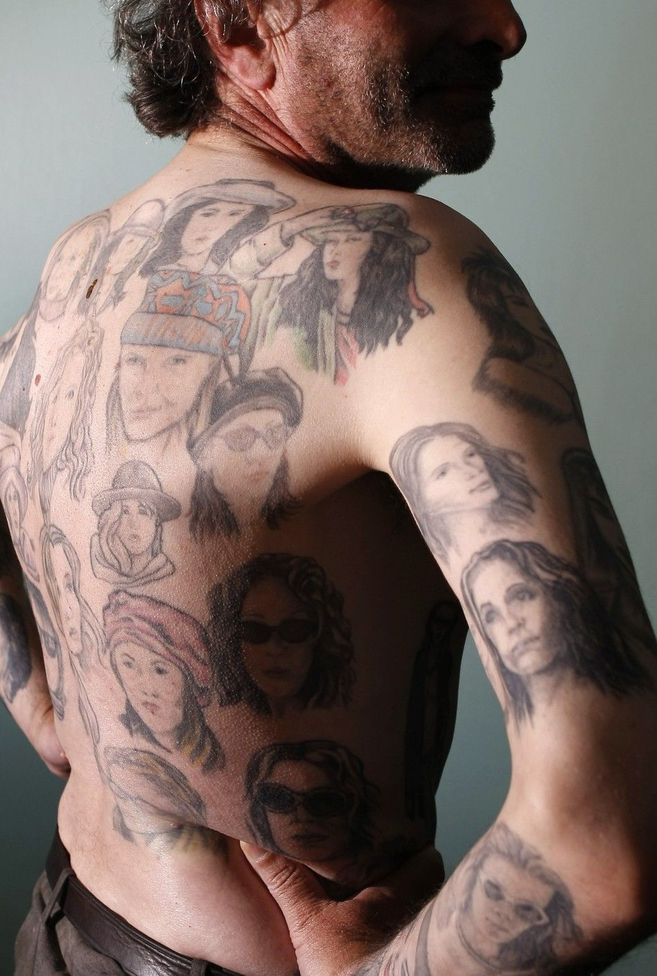 Aussie Tourist Gets Tattoo, HIV from Indonesia