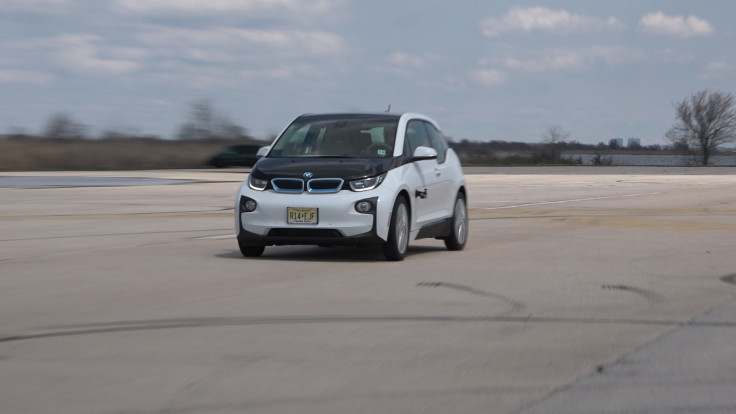 BMW i3 accelerating