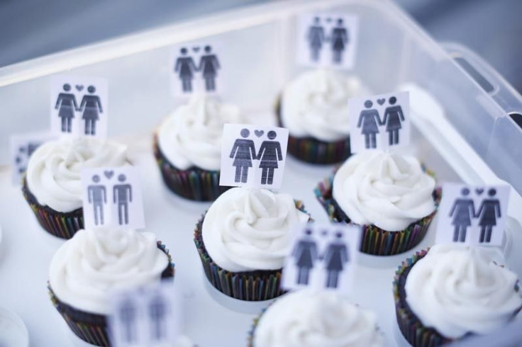 cupcakes with same-sex icons