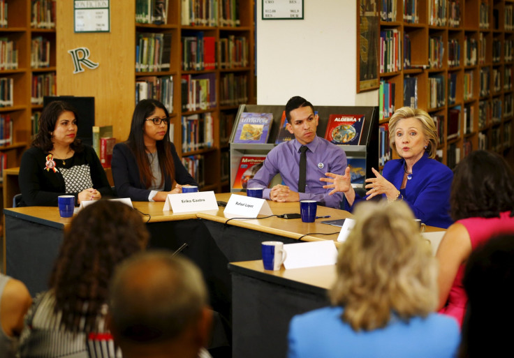 Clinton at high school in Las Vegas