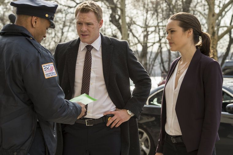 'The Blacklist' Season 2 Spoilers: Liz Gets Set Up In Episode 21; What ...