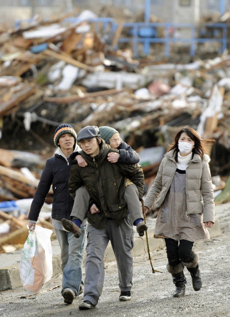 Scenes of destruction in aftermath of Japan earthquake PHOTOS.