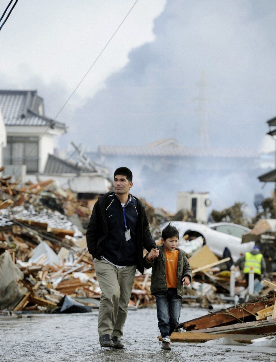 Scenes of destruction in aftermath of Japan earthquake PHOTOS.
