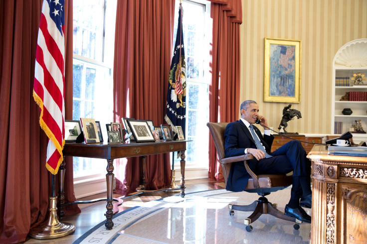 Obama talks on phone