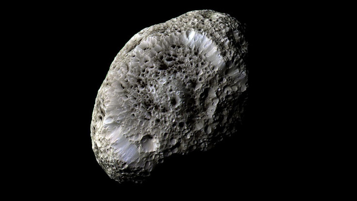 Saturn-moon-Hyperion