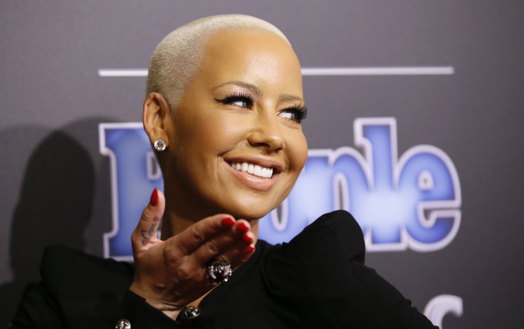 [9:11] Amber Rose arrives at the People Magazine Awards in Beverly Hills 