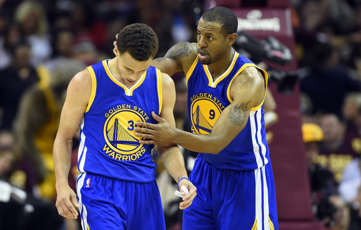 Stephen Curry Andre Iguodala Warriors 2015