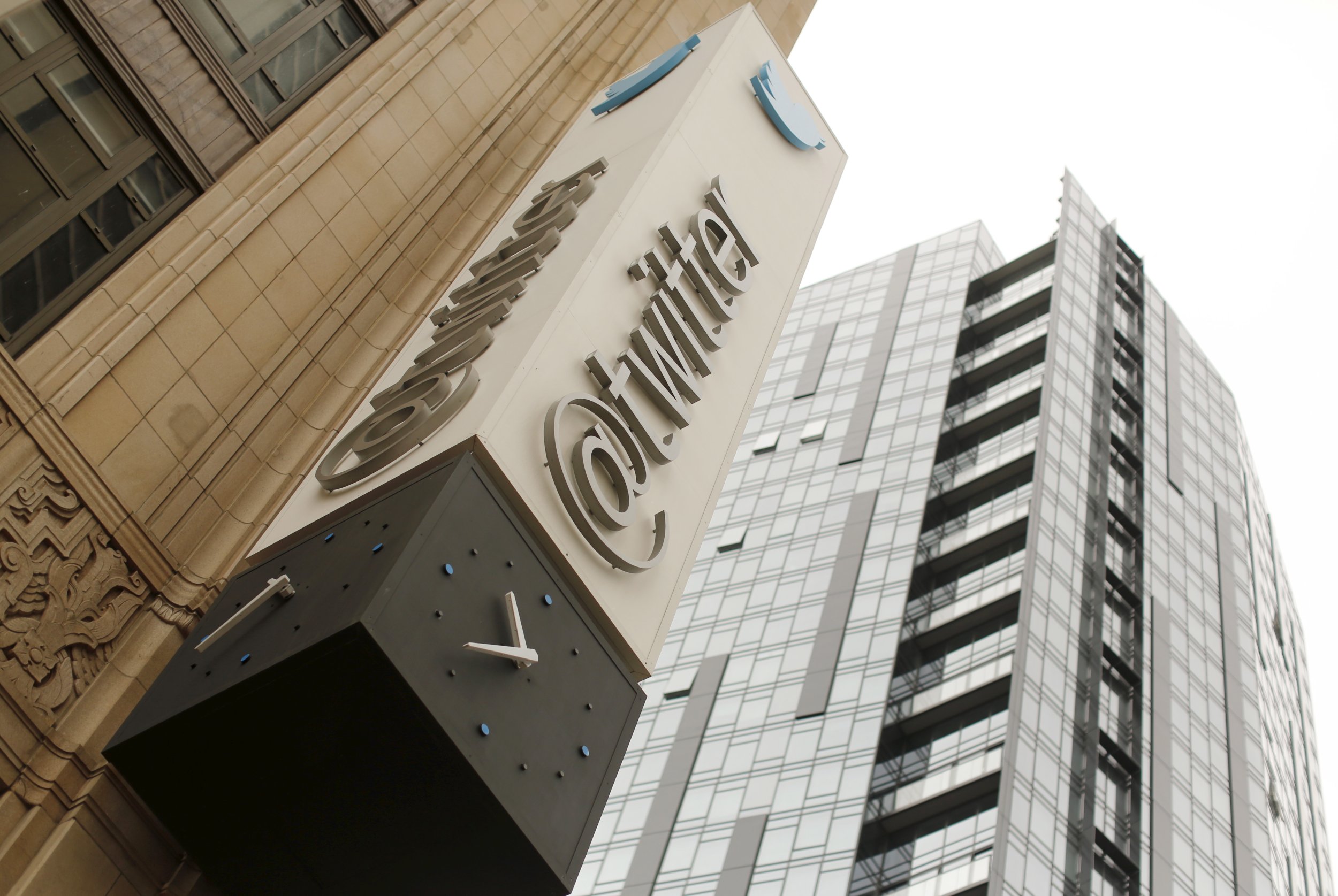 Here's How To Stop Videos On Twitter From Playing Automatically | IBTimes