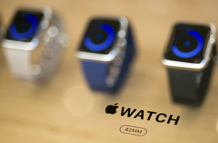 Apple Watch in-store reservation