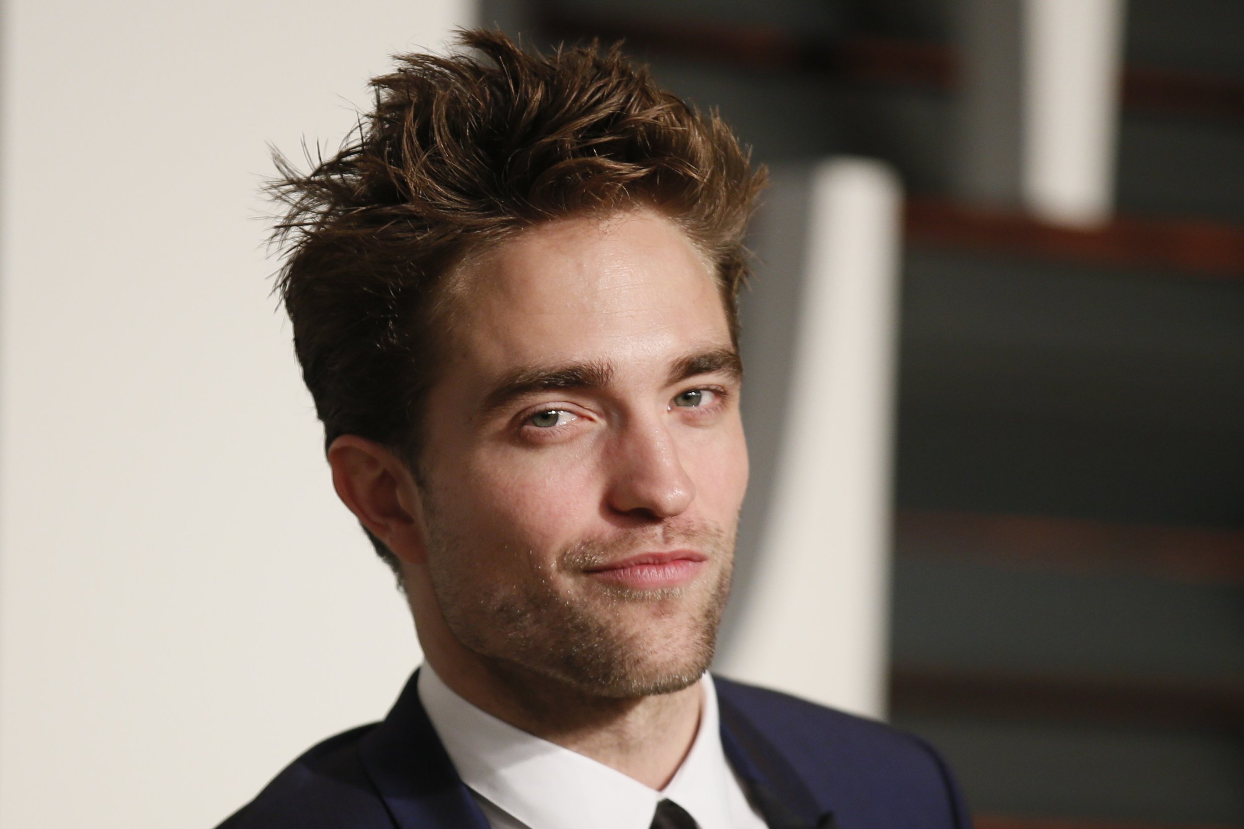 Robert Pattinson Crashes Into Grass Wall At Ted 2 Premiere Party Ibtimes