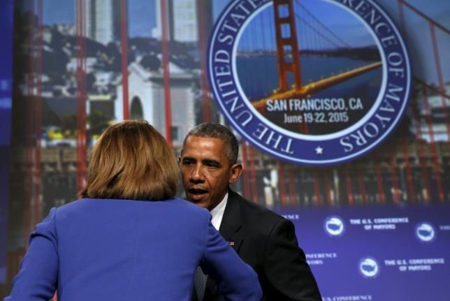 obama pelosi love
