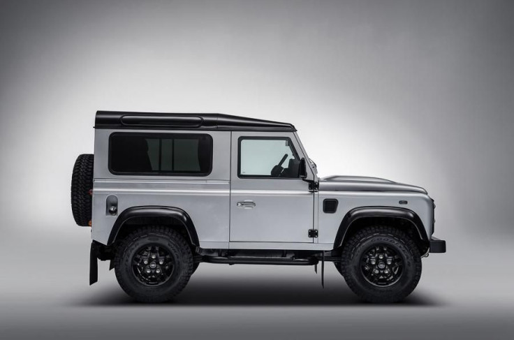 land-rover-defender-2-mill-004