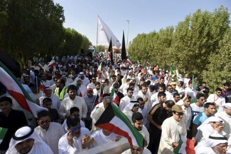 Kuwait mourners