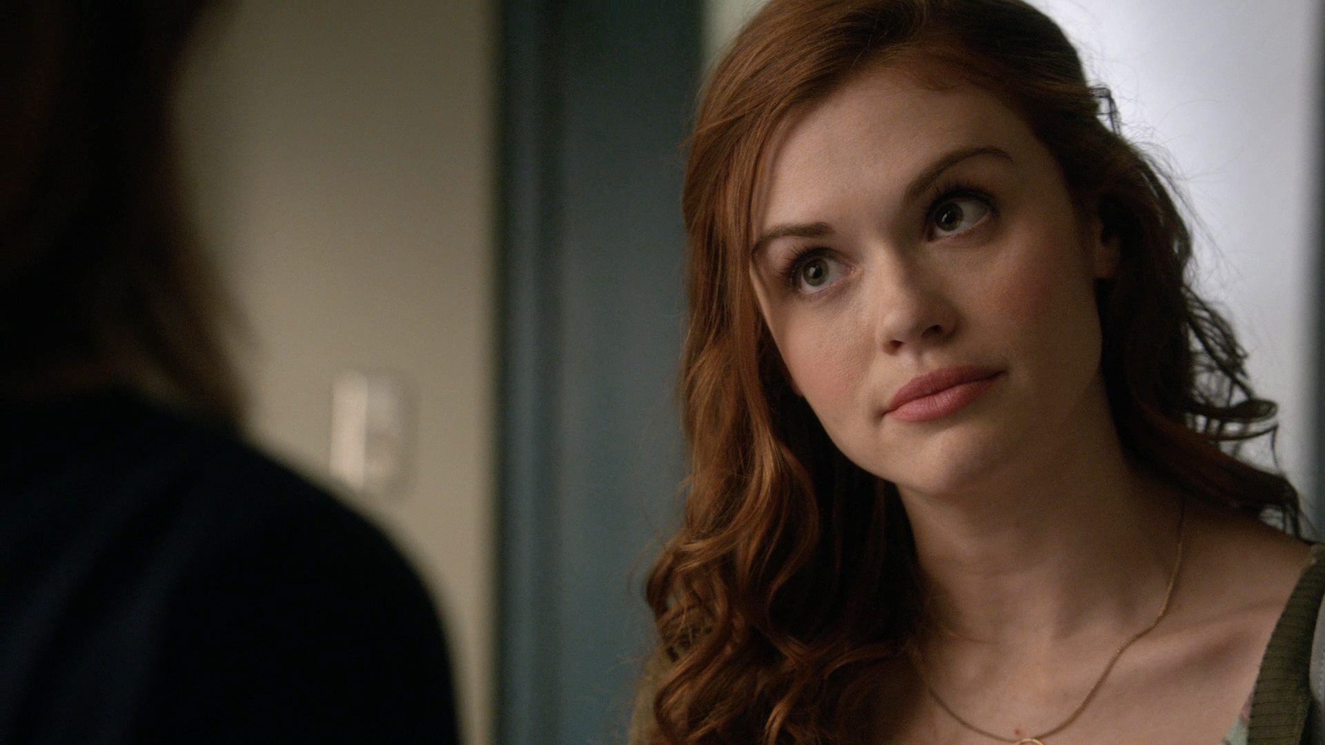 Teen Wolf: Season 4 Episode 5 Lydia's Tank Top