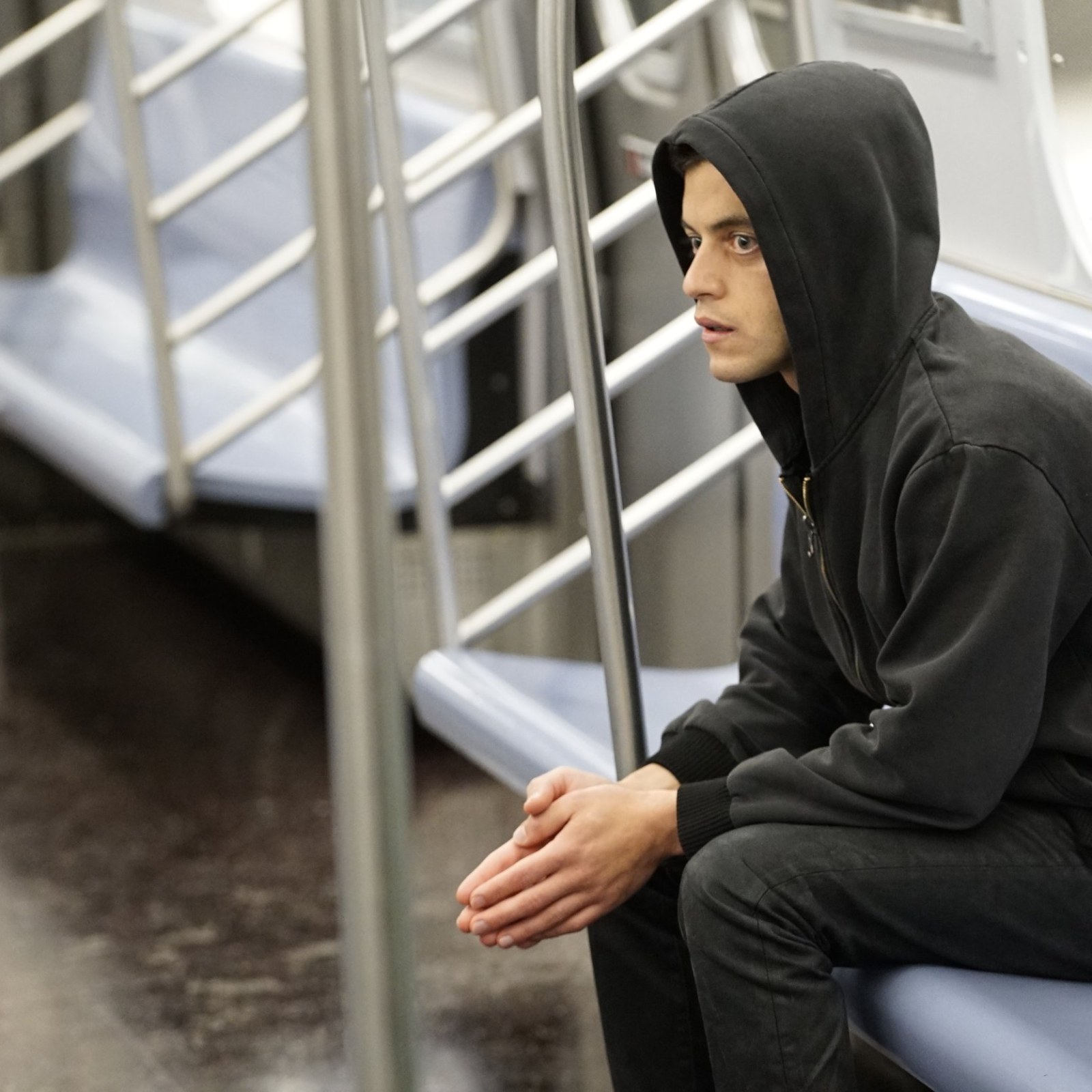 Cubo Uluru rueda Why USA Network's 'Mr. Robot' Is The Most Realistic Depiction Of Hacking On  Television