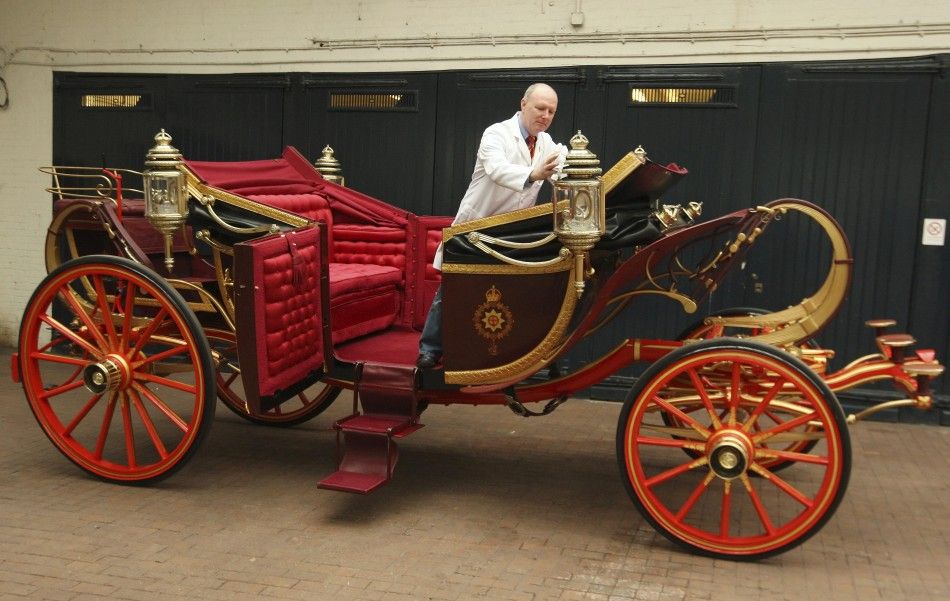 Glimpse of the wedding carriages for the Royal Wedding.