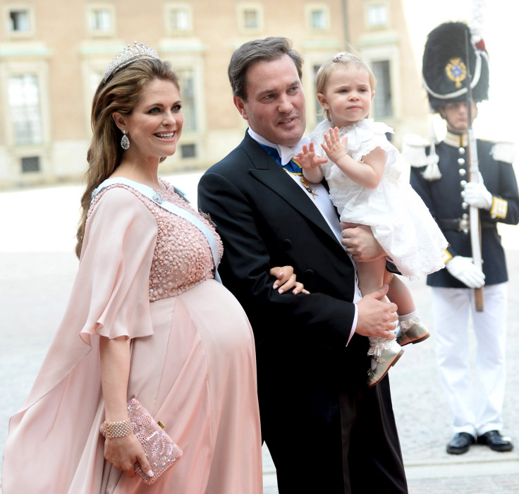 [9:05] Sweden's Princess Madeleine, Christopher O'Neil and their daughter Leonore 