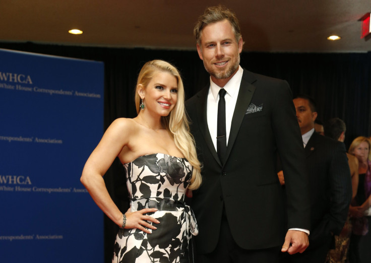 [9:31] Jessica Simpson and Eric Johnson 