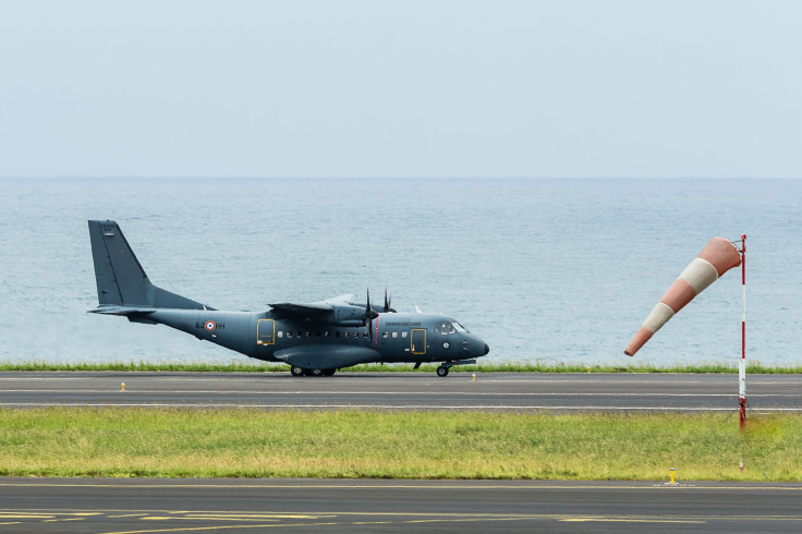 French military plane_Reunion