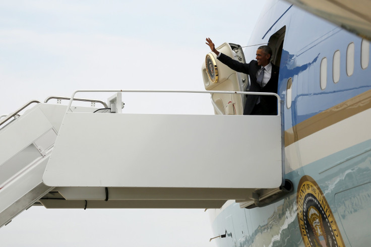 obama alaska plane