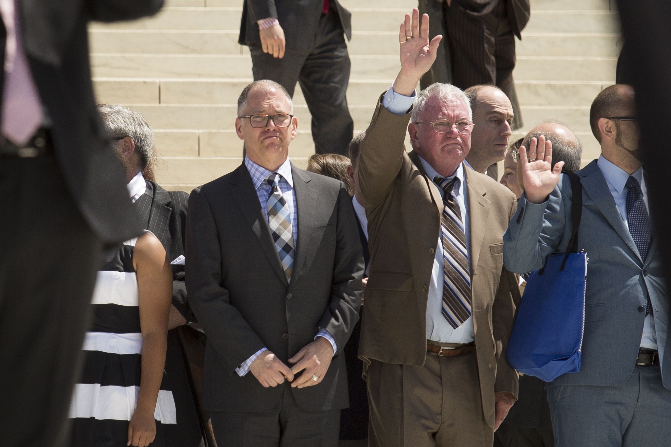 Gay Marriage In Kentucky Clerk Still Denying Licenses To Same Sex Couples Despite Us Supreme