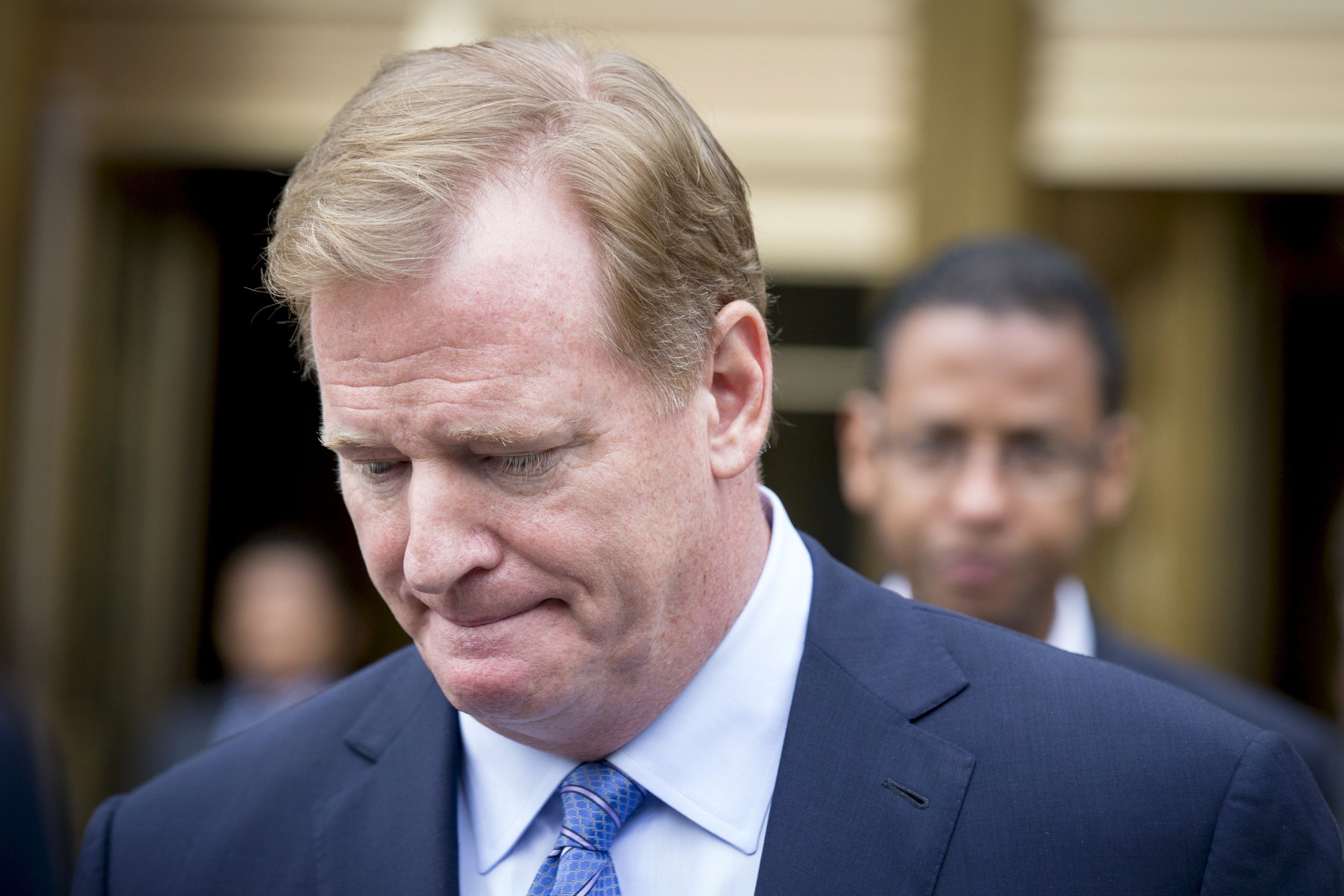 Roger Goodell's Wife, Jane, Uses Secret Twitter Account to Defend