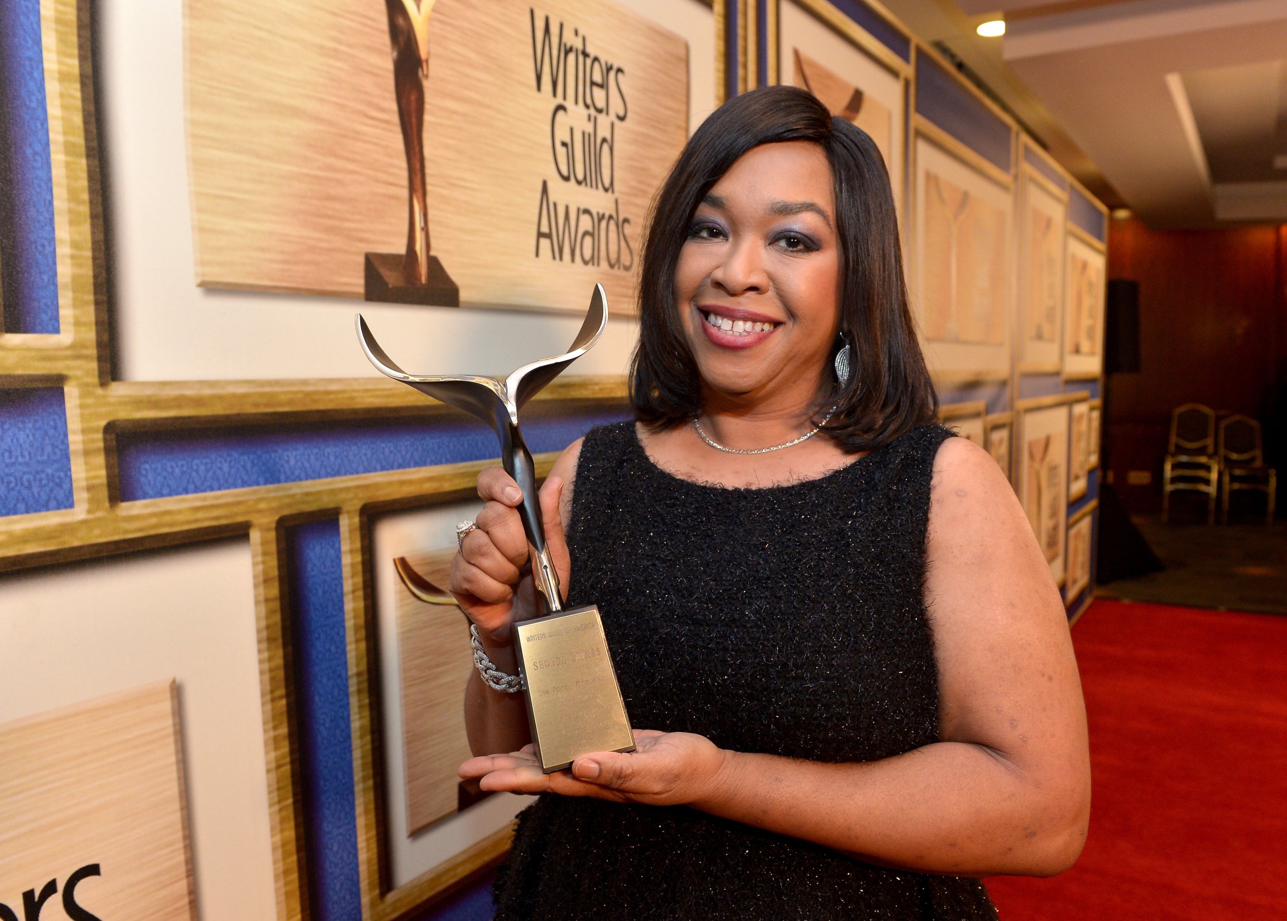 Scandal Ep Shonda Rhimes Says She Wishes She Created Comedy Central Series Another Period