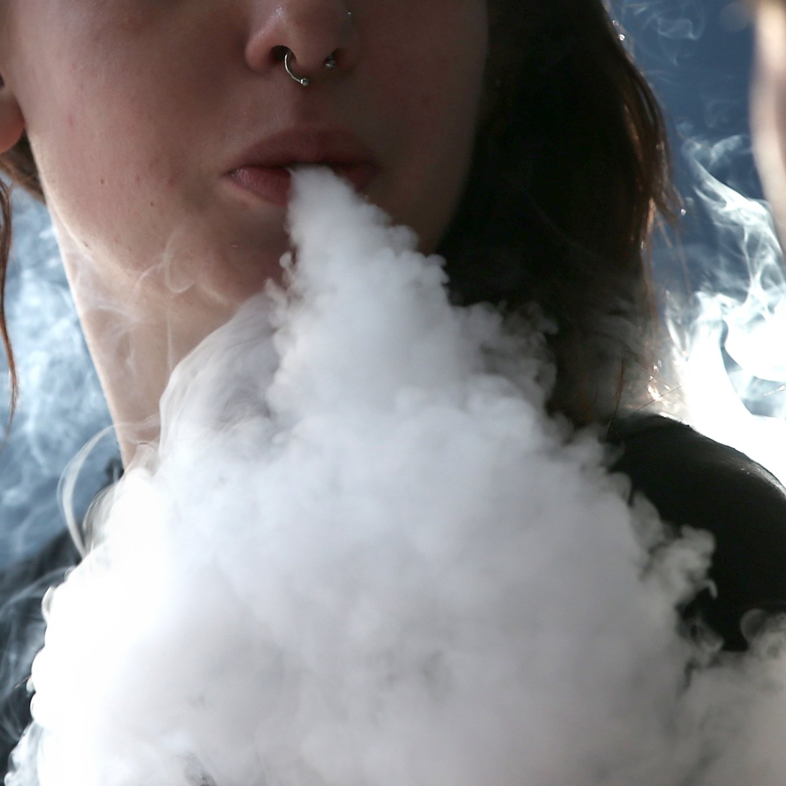 Are E-Cigarettes Safe? New Study Says Millions Who Use 'Vaping' As Tobacco Alternative Are Sucking In Formaldehyde | IBTimes Are E-Cigarettes Safe? New Study Says Millions Who Use 'Vaping' As Tobacco Alternative Are Sucking In Formaldehyde | IBTimes