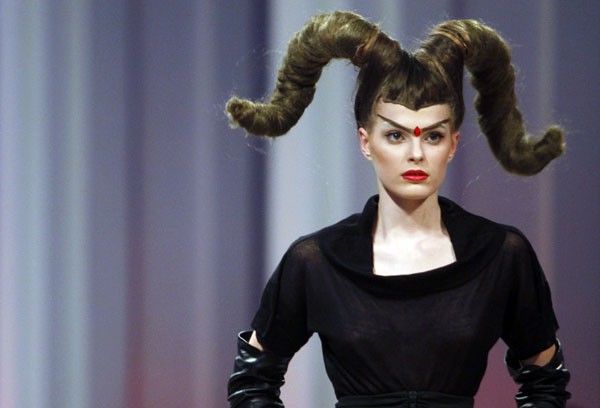 Oddly fashion victims in fashion shows