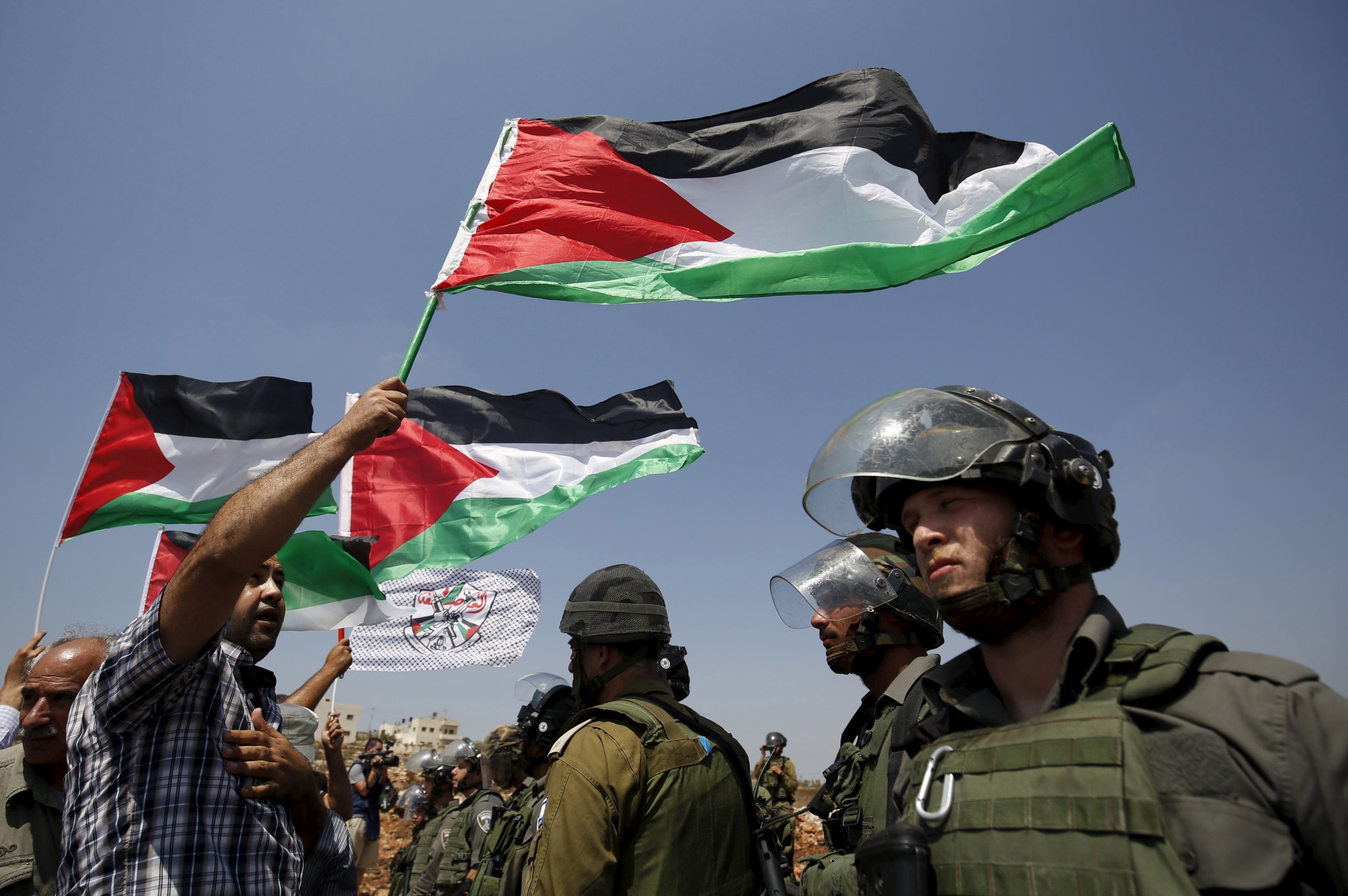 Un General Assembly Approves Request To Fly Palestinian Flag 