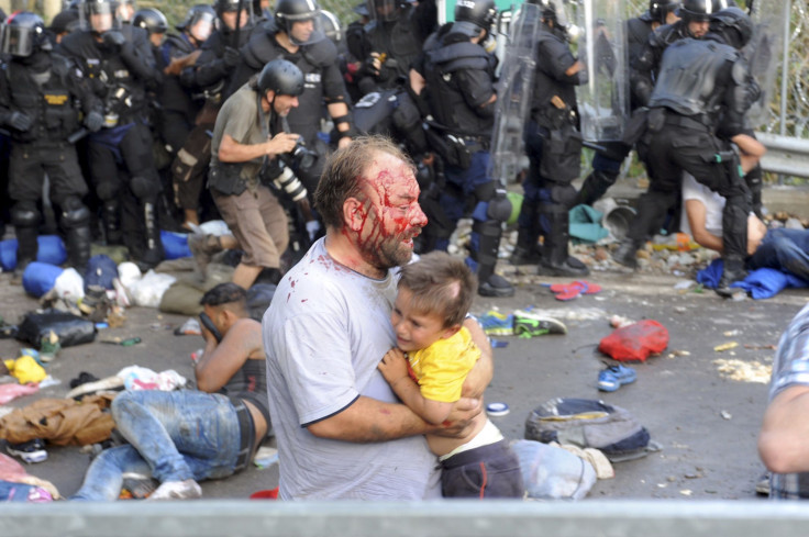 hungary border crossing