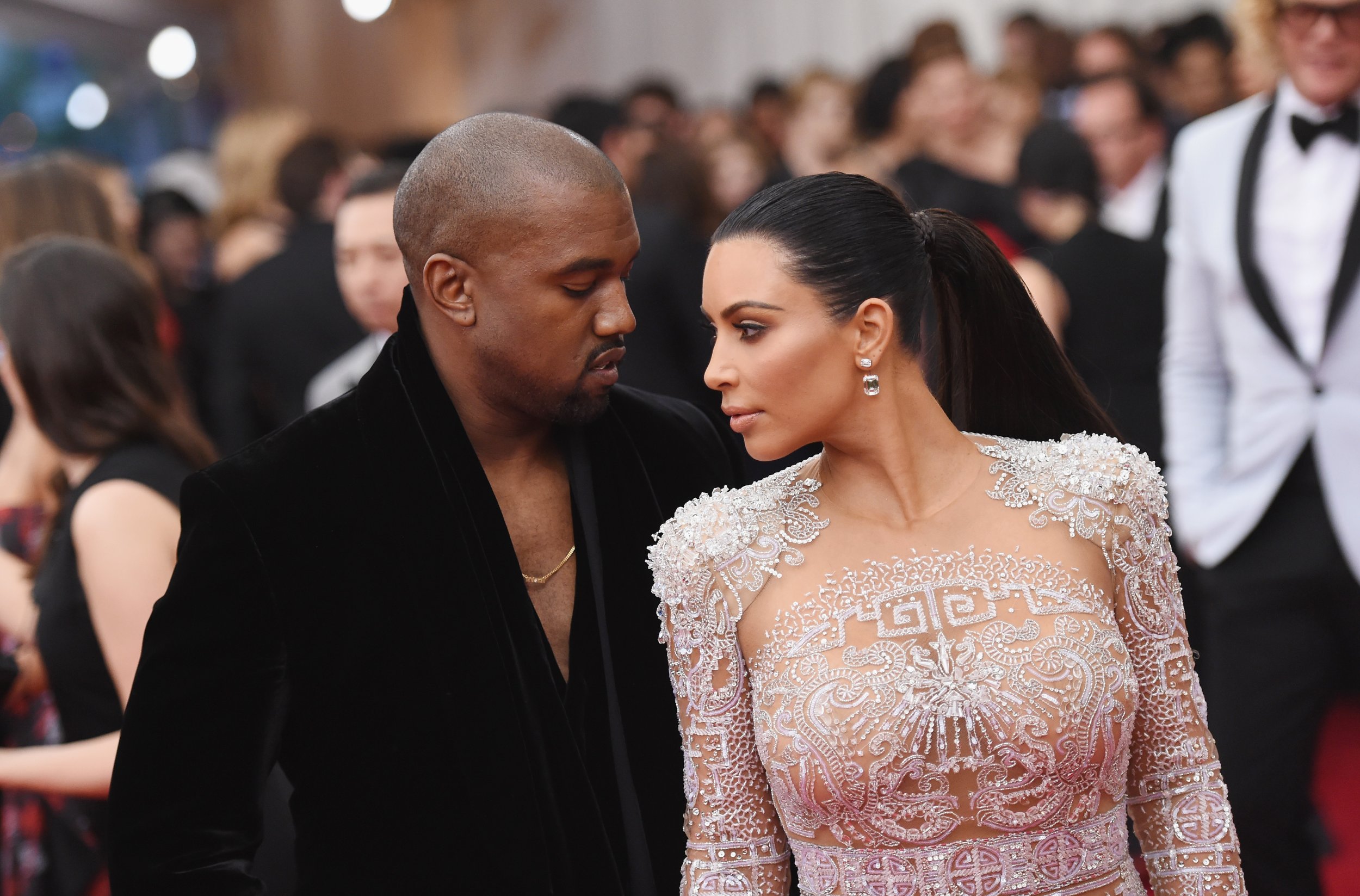 Kim Kardashian Amber Rose Feud ‘kuwtk Star ‘freaking Out Over Kanye Wests Ex And Blac Chyna 