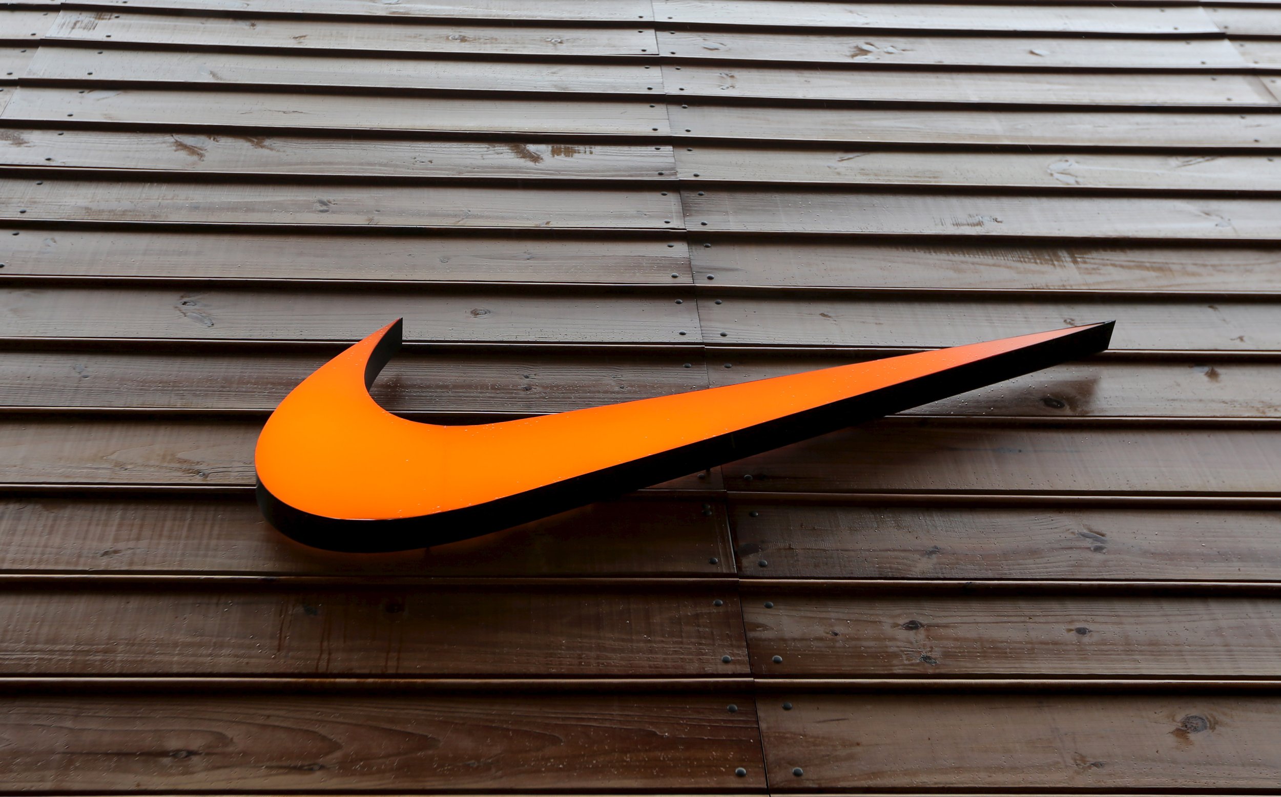 peppermint delinquency Rafflesia Arnoldi Nike Inc. (NKE) Q1 Earnings Preview: 'Athleisure' Apparel Key To Brand's  Growth