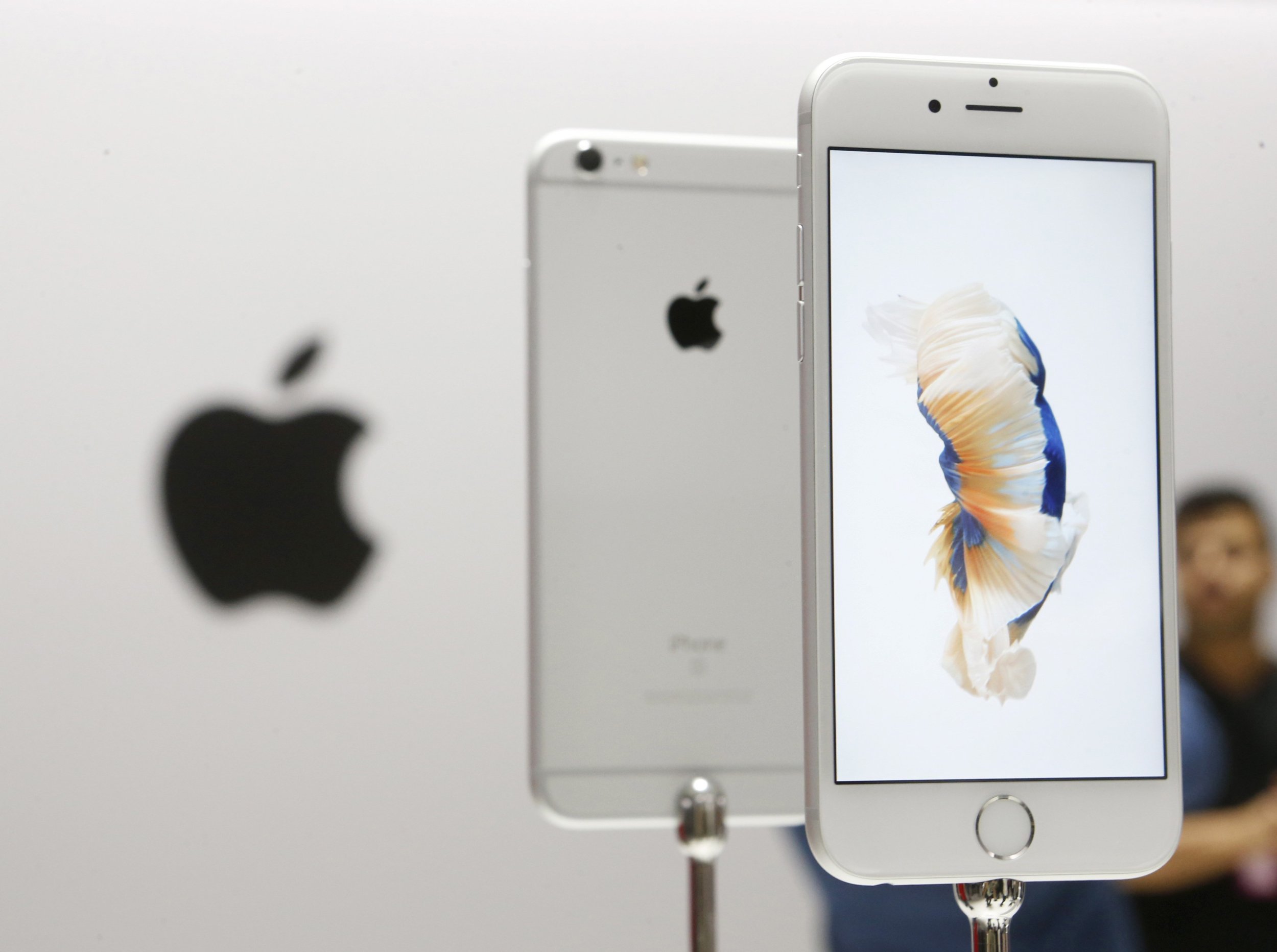 Apple iPhone 6S and 6S Plus review roundup: stronger, faster, heavier, iPhone