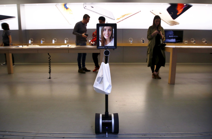 IPhone 6s Robot Customer