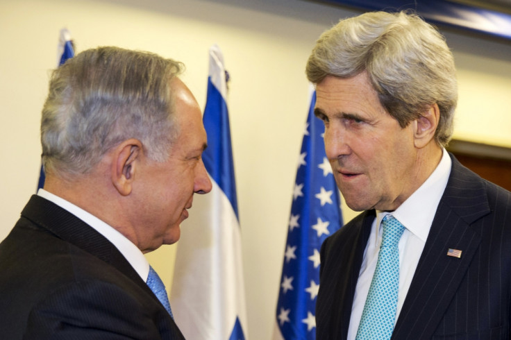 Israeli Prime Minister Benjamin Netanyahu (L) meets with US Secretary of State John Kerry during a meeting in Jerusalem.