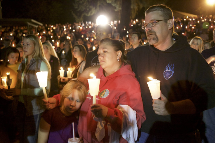 umpqua shooting vigil