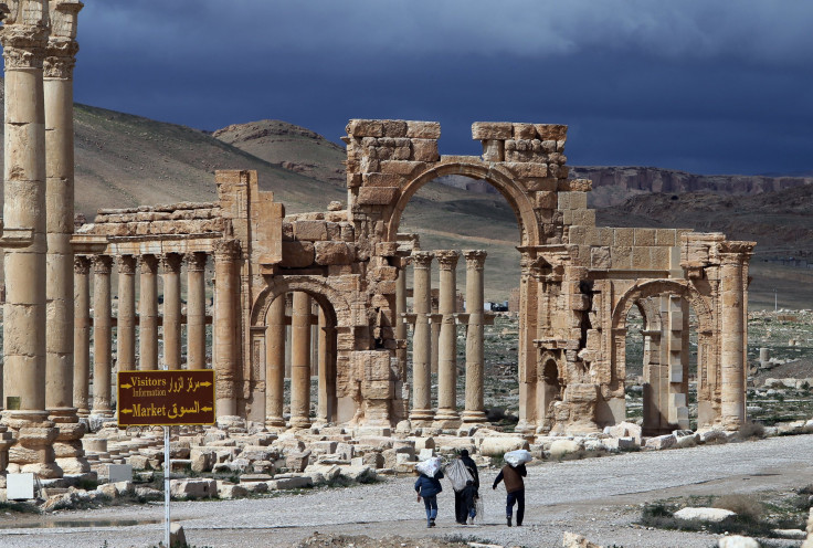 palmyra tourists