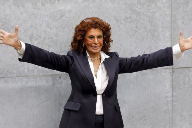 [10:04] Sophia Loren