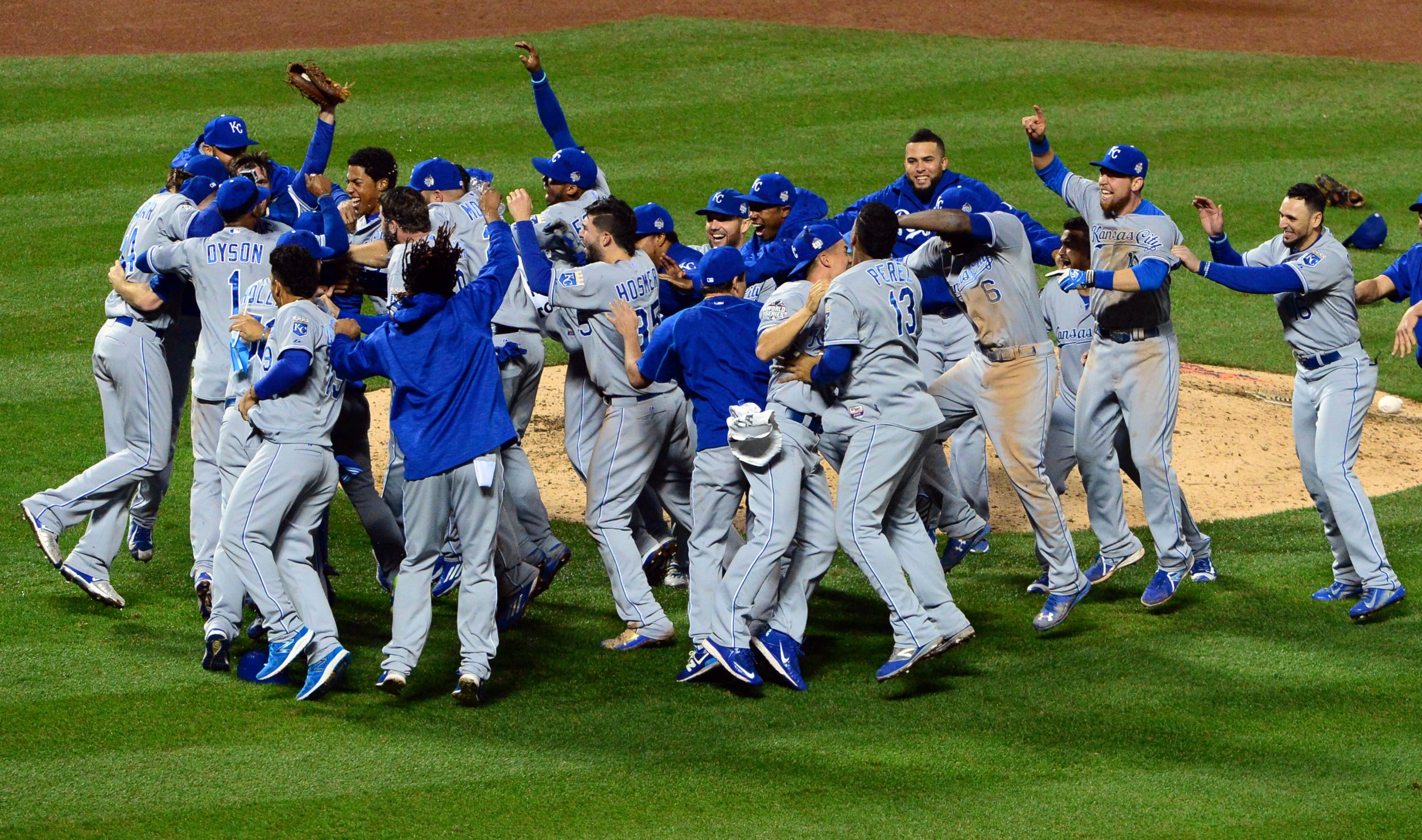 Kansas City Royals reign after beating New York Mets in World