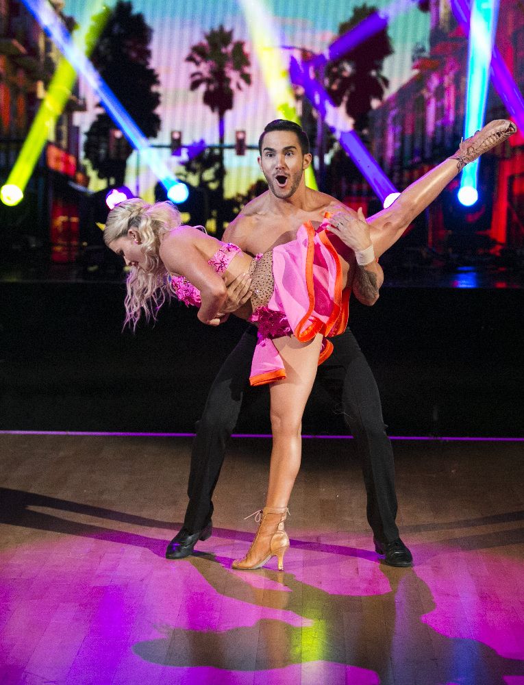 ‘dancing With The Stars’ 2015 Spoilers Carlos Penavega And Val Chmerkovskiy Perform Sexy