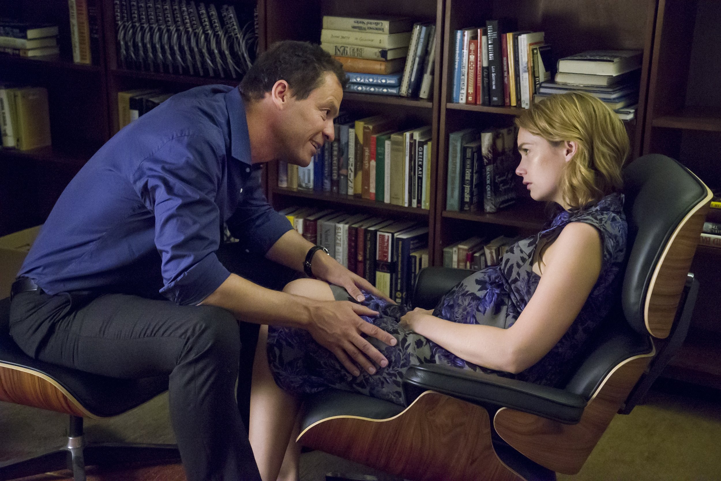 ‘the Affair Season 2 Spoilers Cole And Alison Angry With Noah Over His Book ‘descent Sneak