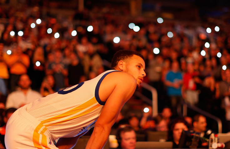 StephCurry_Nov27_ChristianPetersen_Getty