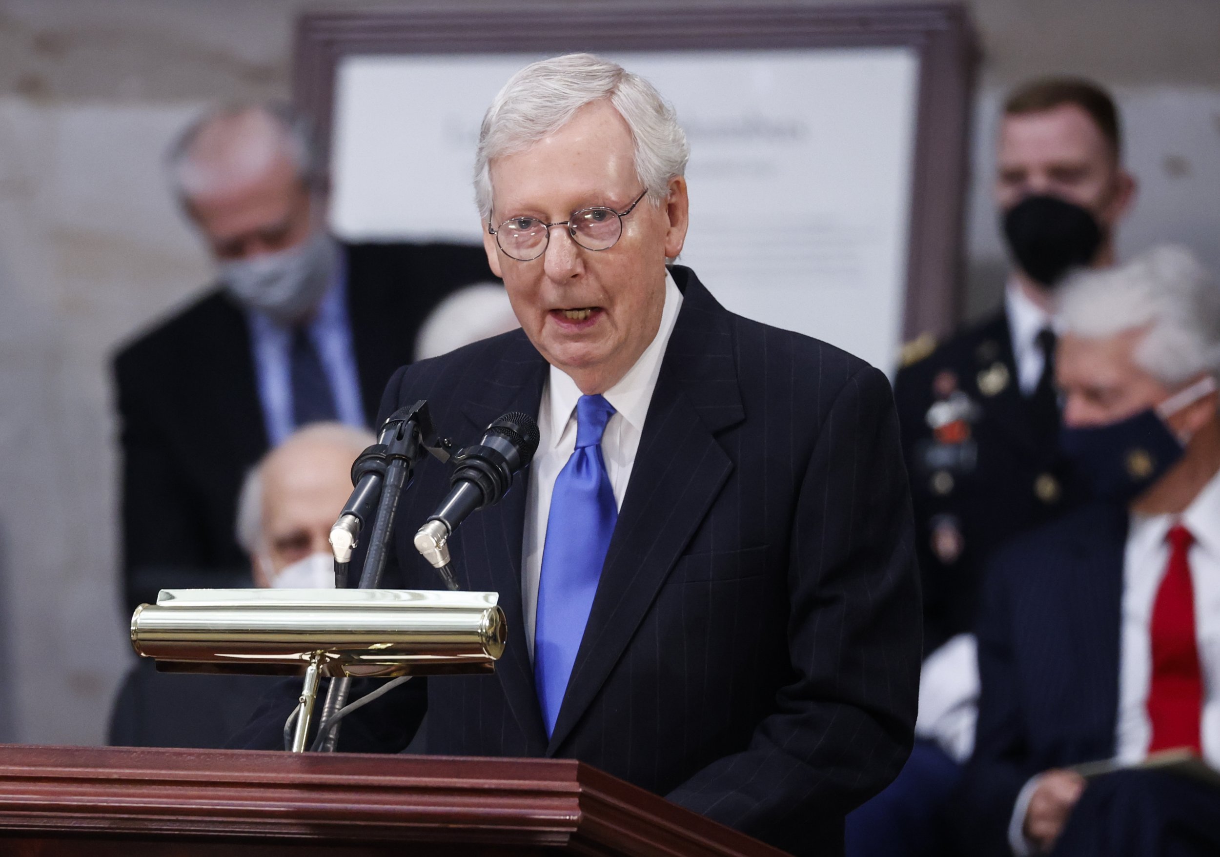 Mitch McConnell Paying Close Attention to Jan. 6 Probe After Mark Meadows Texts Revealed