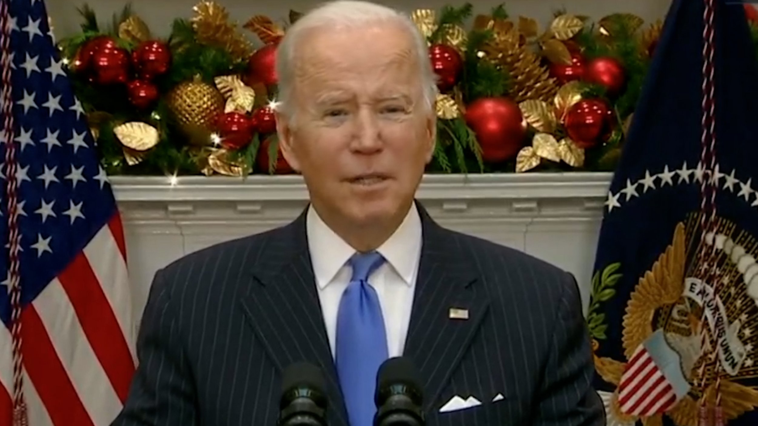 Biden Urges Americans To Wear Masks, Get COVID-19 Vaccine, Booster Ahead Of Christmas