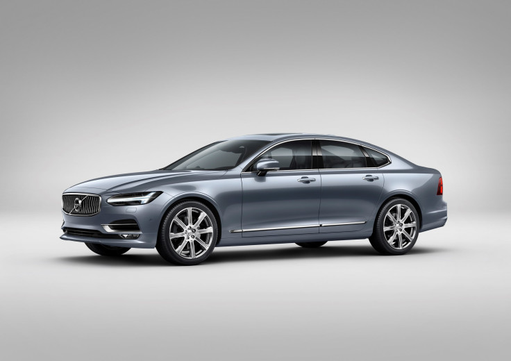 170096_Front_Quarter_Volvo_S90_Mussel_Blue