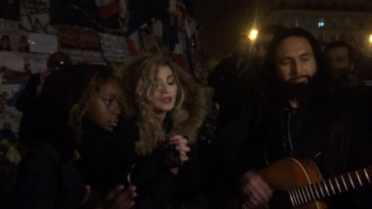 Madonna's Impromptu Performance in Paris
