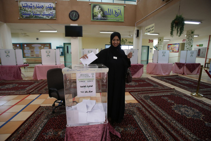 Saudi-Arabia-woman-voting